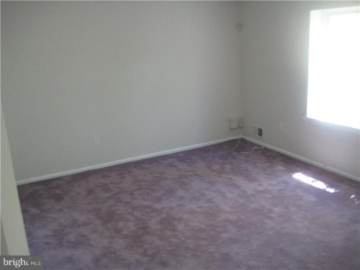 26 Allison Road East Windsor, NJ 08520 - Photo 3 of 14 Living Room