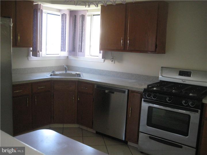26 Allison Road East Windsor, NJ 08520 - Photo 6 of 14 Kitchen