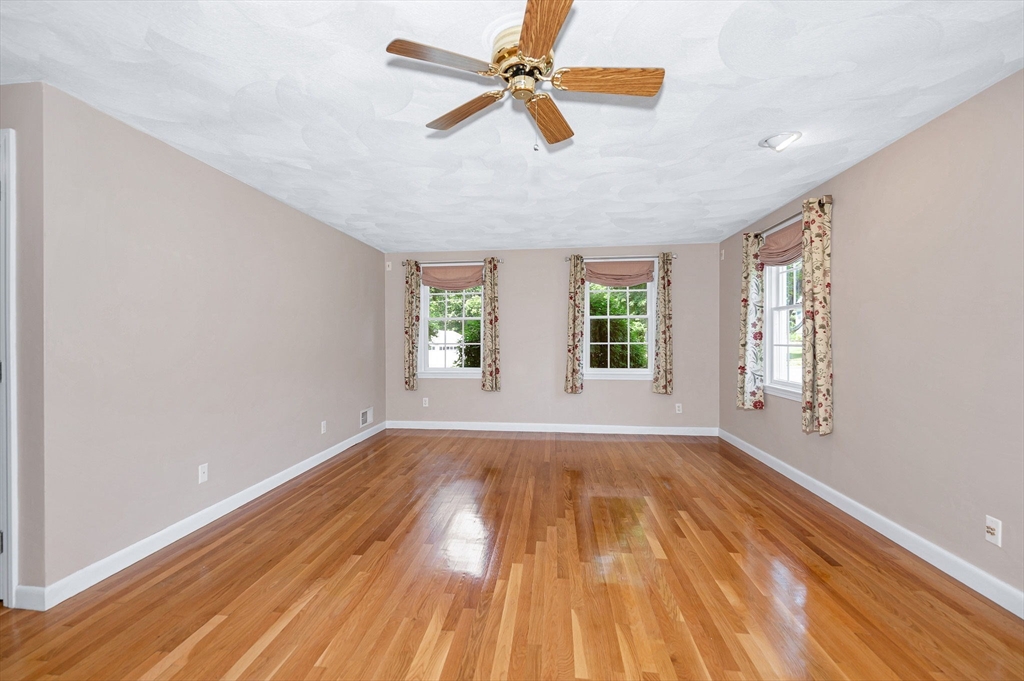 6 Peter Road North Reading, MA 01864 - Photo 17 of 39