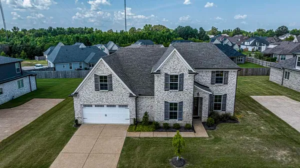 $439,800 | 115 Misty Rdg Loop, Oakland, TN 38060