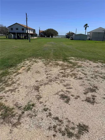 $50,000 | 1912 Bayview Drive, Palacios, TX 77465