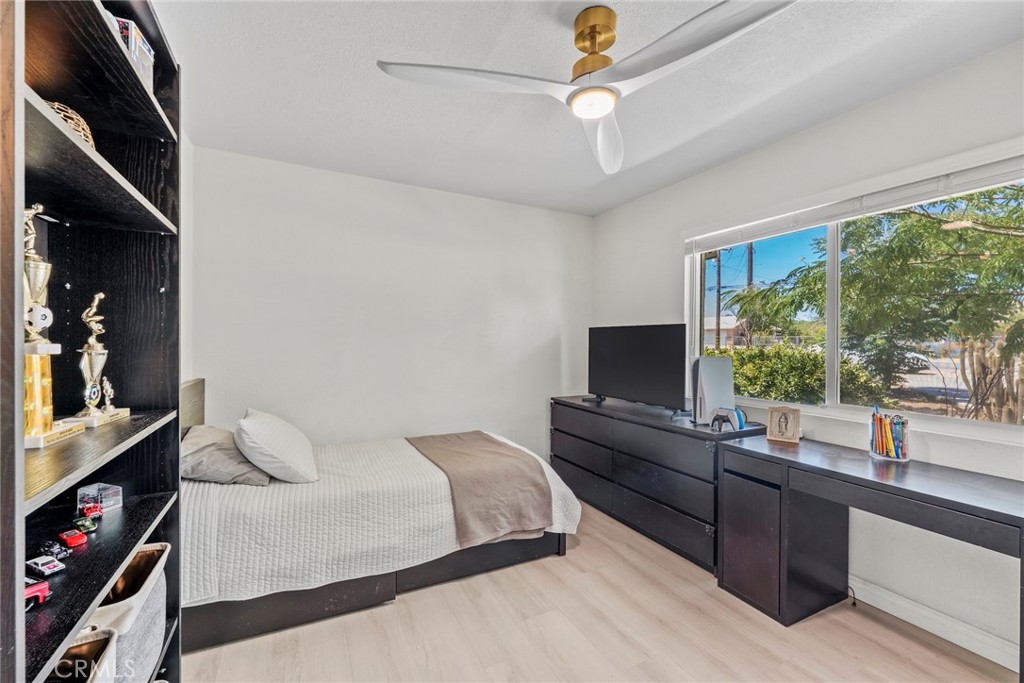 8263 3rd Hesperia, CA 92345 - Photo 25 of 60