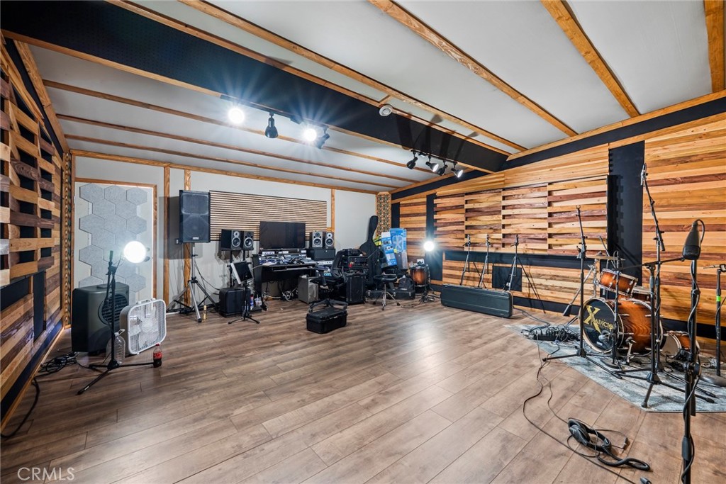 8263 3rd Hesperia, CA 92345 - Photo 42 of 60