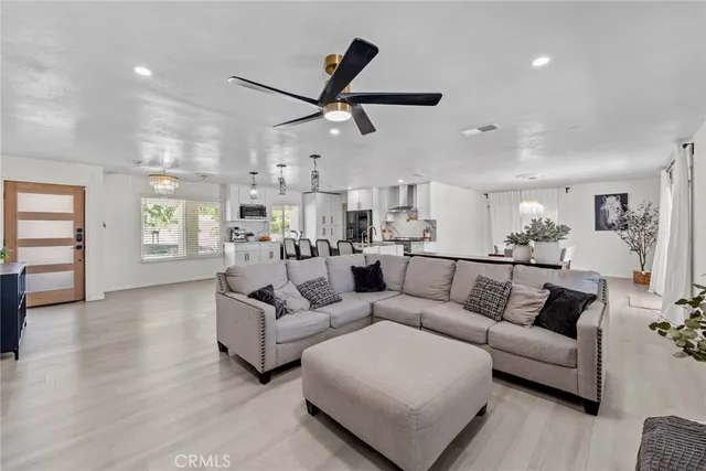 $775,000 | 8263 3rd, Hesperia, CA 92345