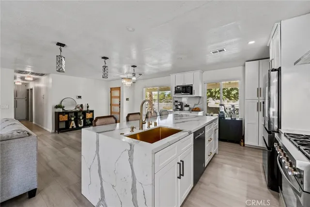 $775,000 | 8263 3rd, Hesperia, CA 92345