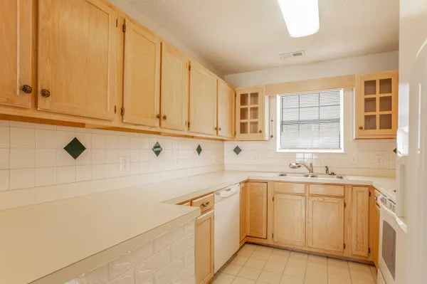 $2,100 | 112 Dusty Trail Lane, Myrtle Beach, SC 29575