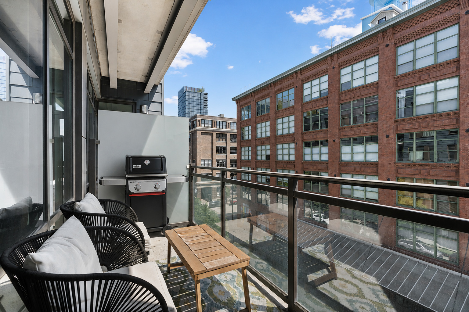 28 North Carpenter Street, Unit 4N Chicago, IL 60607 - Photo 29 of 31