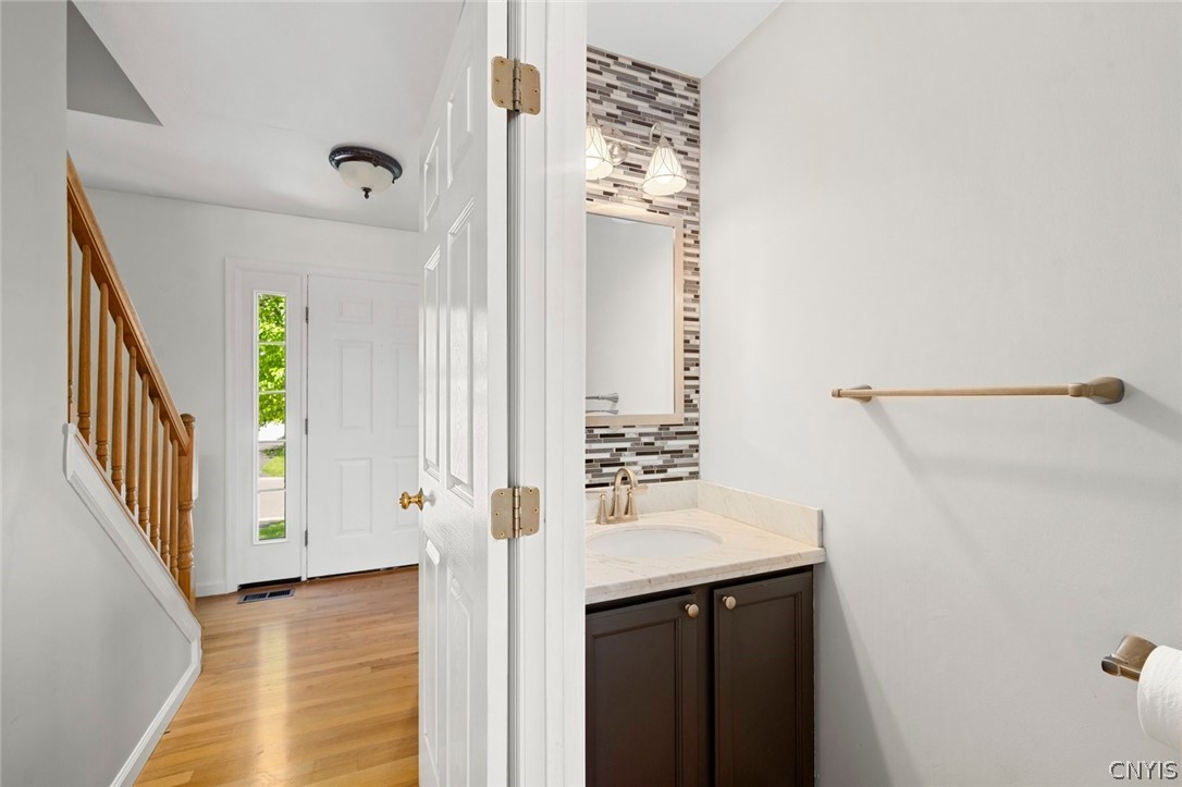 4618 Reliant Road Jamesville, NY 13078 - Photo 13 of 44