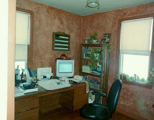574 Whitestown Road Butler, PA 16001 - Photo 4 of 8 Den/Family/Great Room.