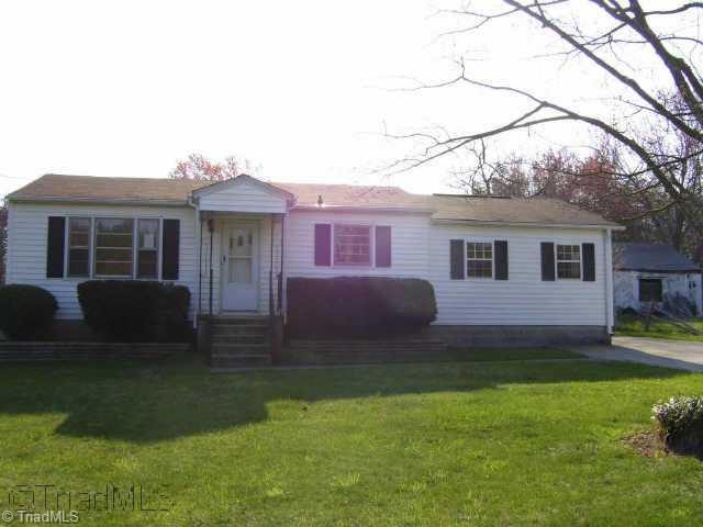 5607 Davis Road Walkertown, NC 27051 - Photo 1 of 1 Exterior Front.