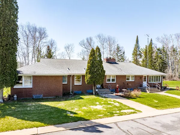 $1,175,000 | 21895 County Road 8, Nashwauk, MN 55769