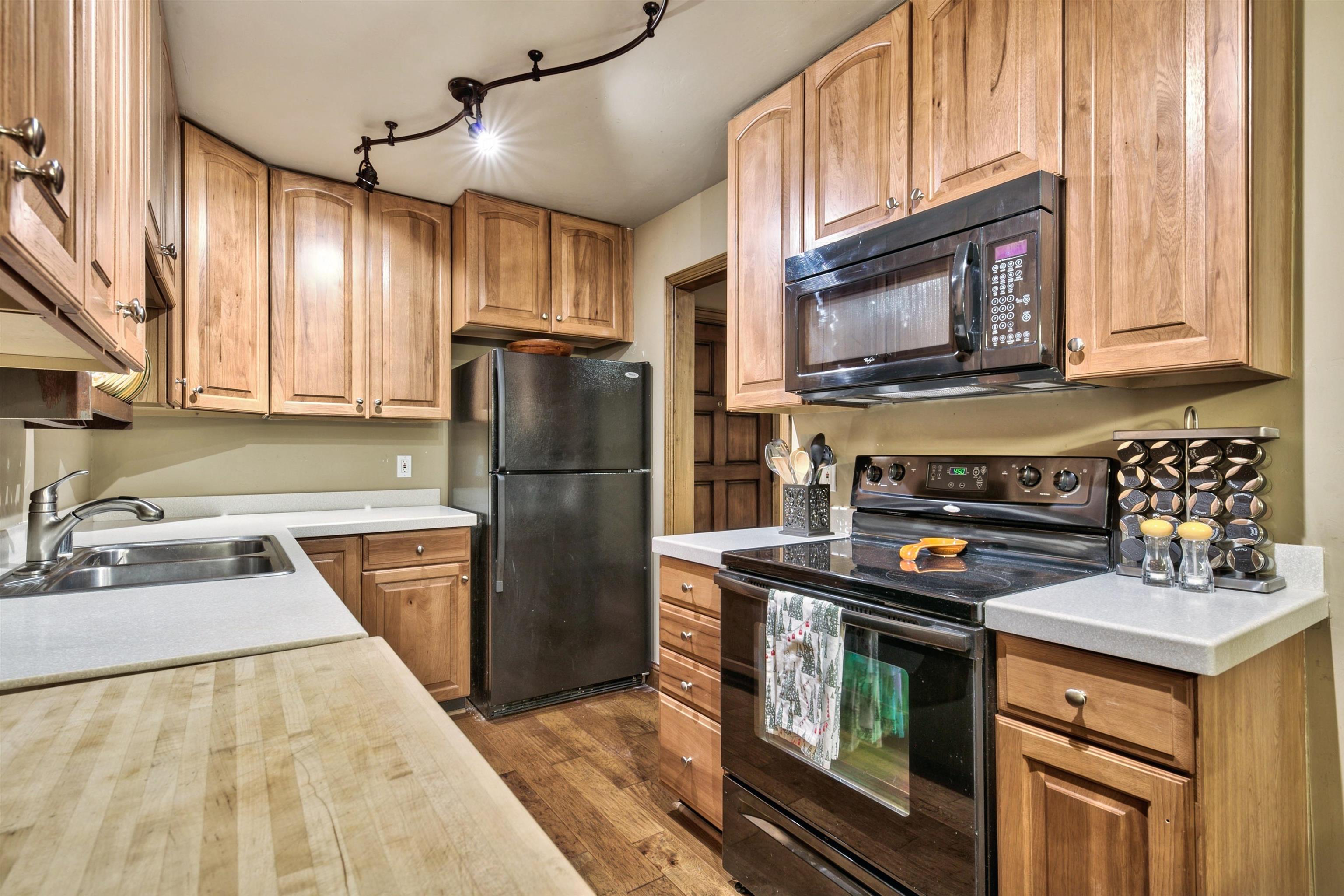 2090 Chalet Road, Unit 24 Olympic Valley, CA 96146 - Photo 5 of 28