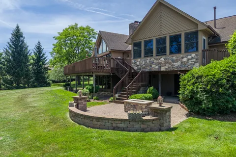 $1,250,000 | 2005 Selkirk Court, Inverness, IL 60010
