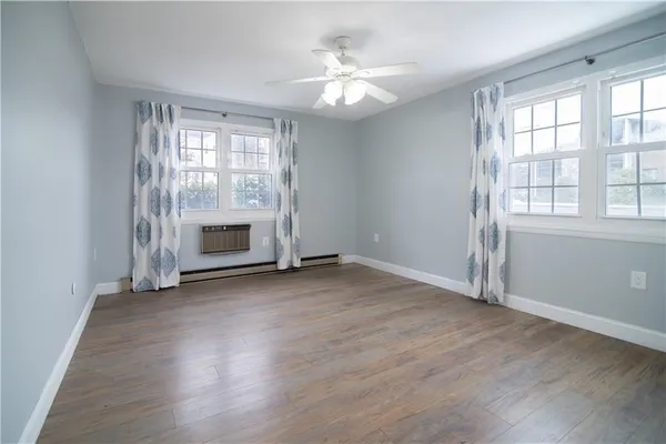 $2,000 | 23 Bullocks Point Avenue, Unit 4A, East Providence, RI 02915