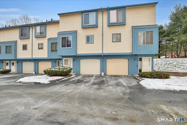 $230,000 | 594 East Center Street, Unit G, Manchester, CT 06040