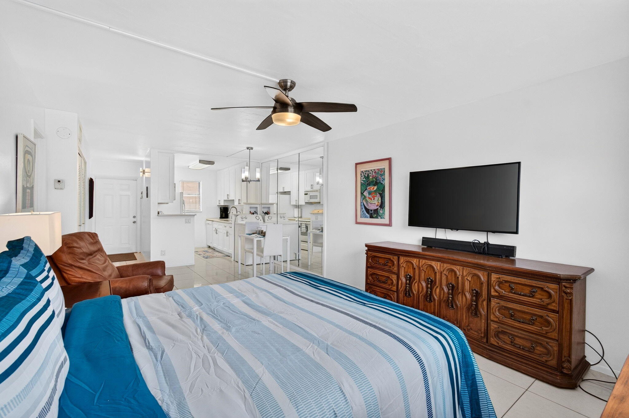 550 Southwest 2nd Avenue, Unit 125 Boca Raton, FL 33432 - Photo 4 of 51 Mounted TV