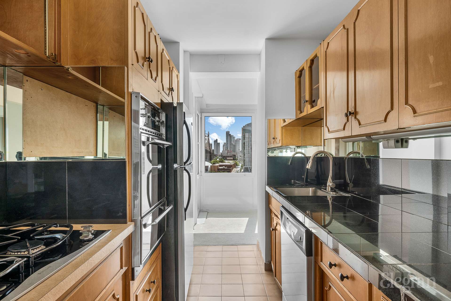 35 Sutton Place, Unit 7B Manhattan, NY 10022 - Photo 12 of 24