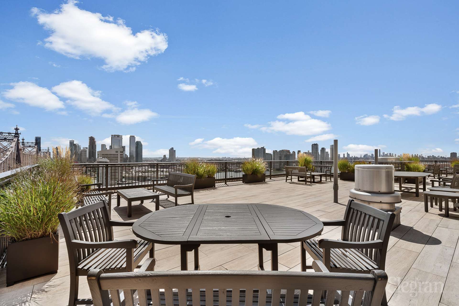 35 Sutton Place, Unit 7B Manhattan, NY 10022 - Photo 21 of 24