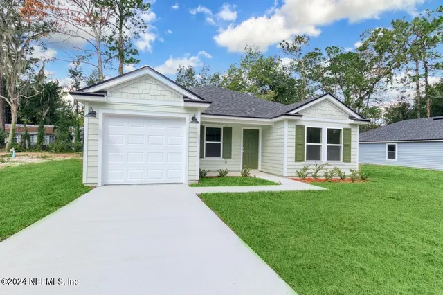 $249,900 | 409 Rustic Road, Satsuma, FL 32189