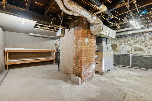 $3,200 | 19 Henry Street, Watertown, CT 06779