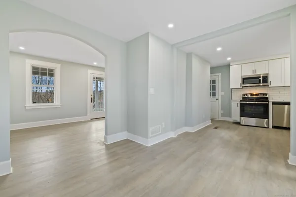 $2,600 | 19 Henry Street, Watertown, CT 06779