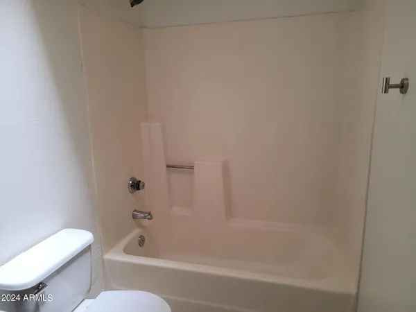 $1,375 | 1815 West 8th Avenue, Unit 204, Mesa, AZ 85202