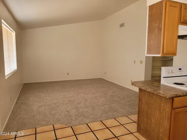 $1,300 | 1815 West 8th Avenue, Unit 204, Mesa, AZ 85202