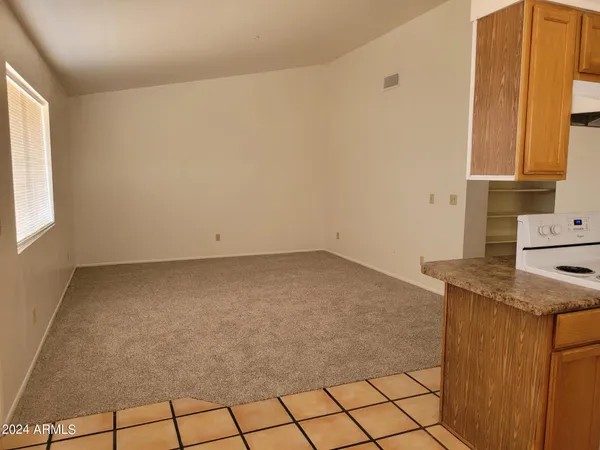 $1,375 | 1815 West 8th Avenue, Unit 204, Mesa, AZ 85202