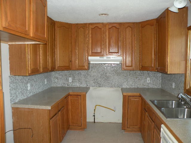 9550 Ruess Road Perry, MI 48872 - Photo 2 of 14 31302070-1.JPG