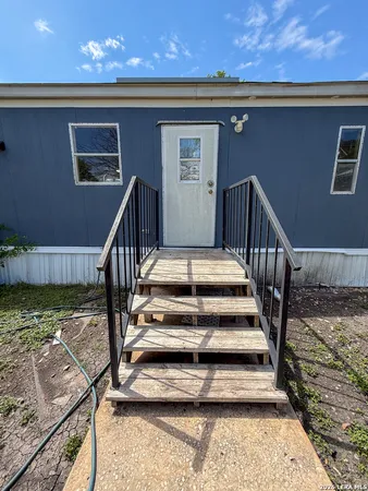 $1,600 | 4506 Legend Falls, San Antonio, TX 78253