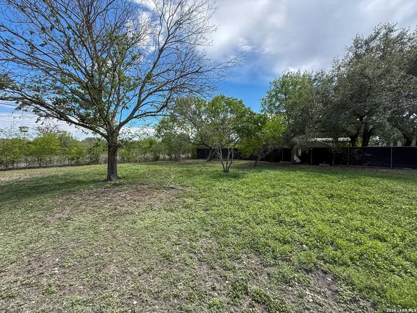 $1,600 | 4506 Legend Falls, San Antonio, TX 78253