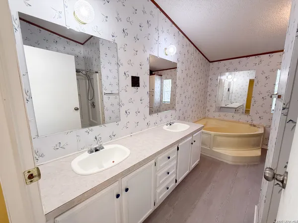 $1,600 | 4506 Legend Falls, San Antonio, TX 78253