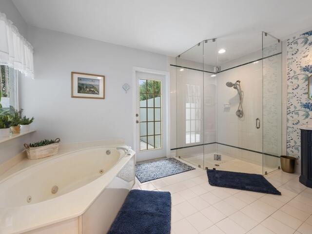 14767 Halter Road Wellington, FL 33414 - Photo 36 of 46 Primary Bathroom