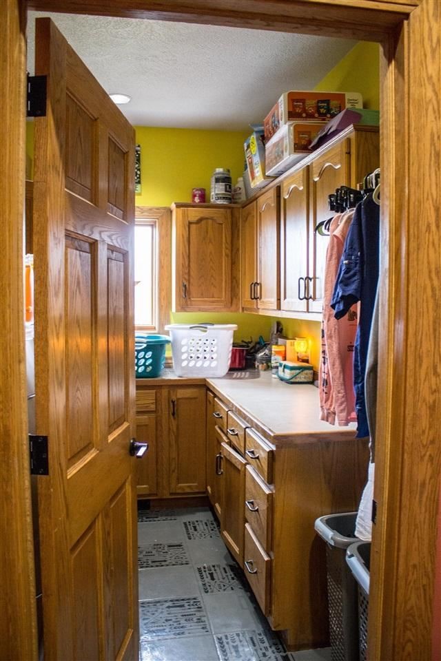 10141 Newburg Road Durand, MI 48429 - Photo 29 of 58 21433950-28.JPG