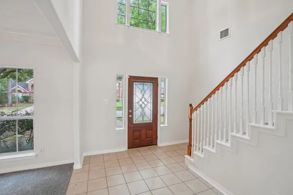 $2,800 | 7803 Deerwood Lake Drive, Humble, TX 77346