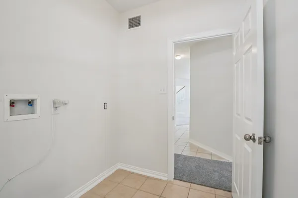 $2,800 | 7803 Deerwood Lake Drive, Humble, TX 77346