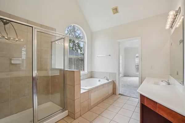 $2,800 | 7803 Deerwood Lake Drive, Humble, TX 77346