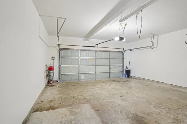 $2,800 | 7803 Deerwood Lake Drive, Humble, TX 77346