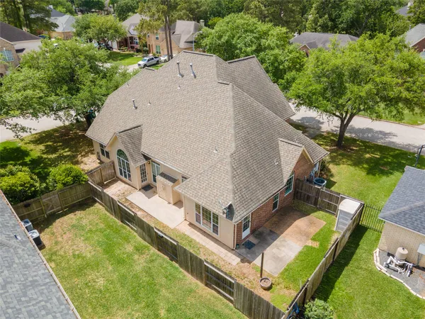 $2,800 | 7803 Deerwood Lake Drive, Humble, TX 77346