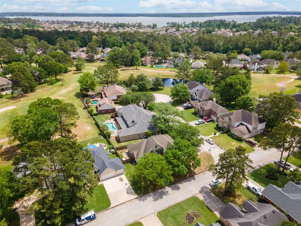 $2,800 | 7803 Deerwood Lake Drive, Humble, TX 77346