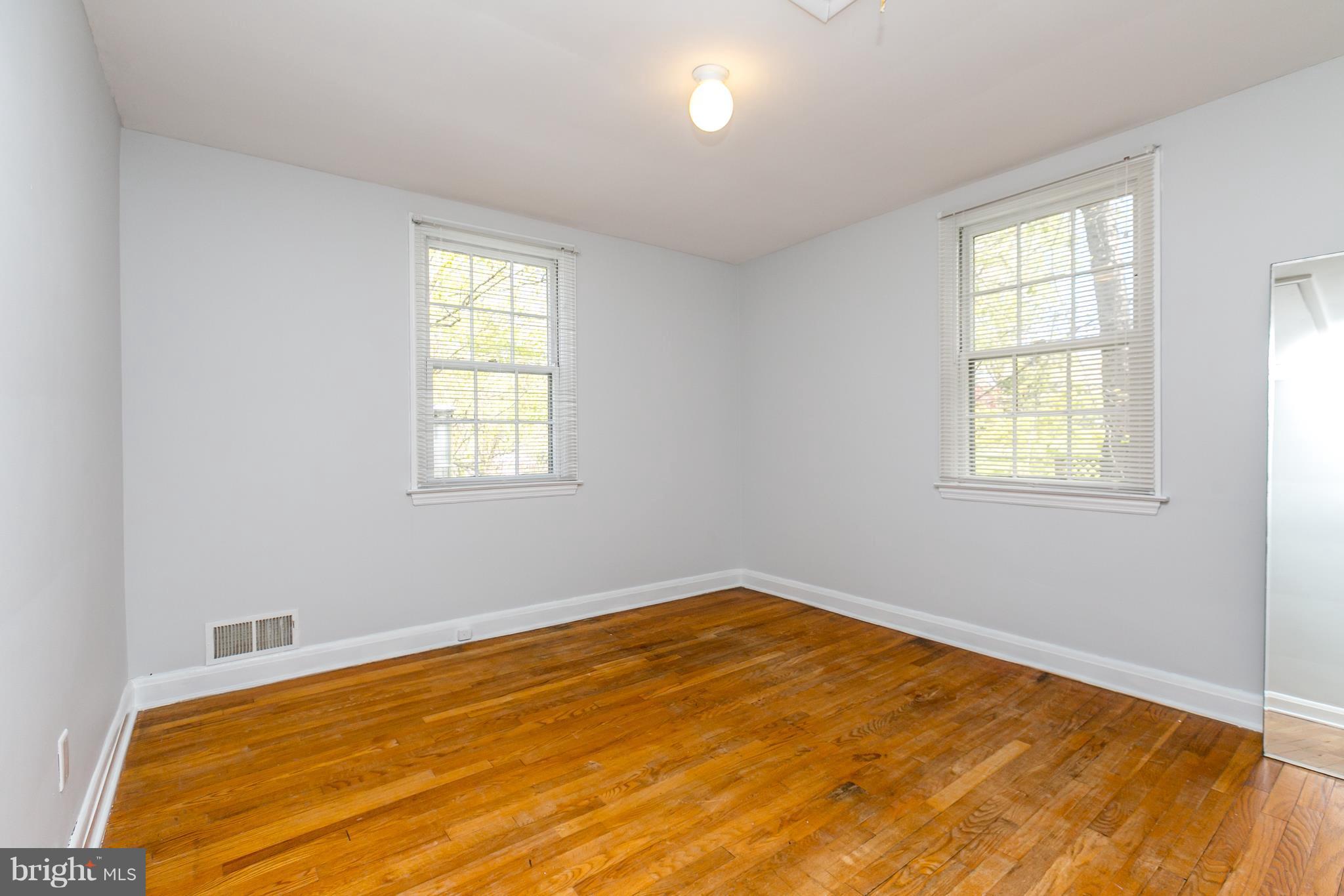 6673 Loch Hill Road Baltimore, MD 21239 - Photo 20 of 30 Bedroom