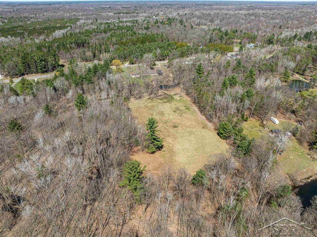 585 West Chippewa River Road Midland, MI 48640 - Photo 65 of 66 50143344-48a2b960-d124-4ccb-8257-a1c6f66da4bb.JPG