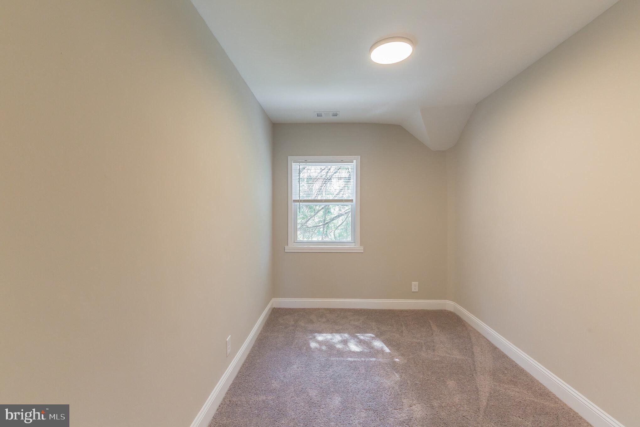 4648 Marble Hall Road Baltimore, MD 21239 - Photo 16 of 24