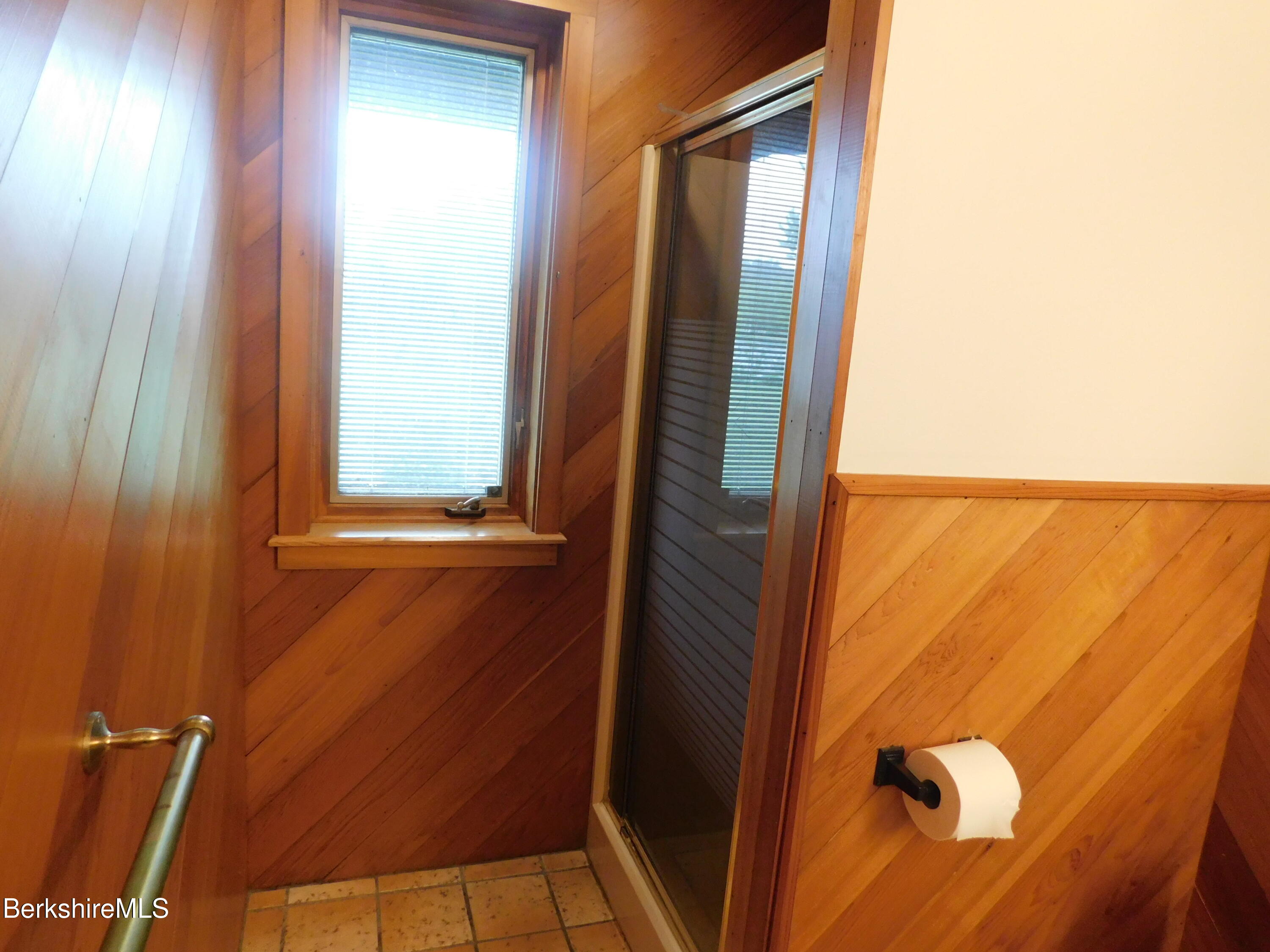 122 Thomas Island Road Pittsfield, MA 01201 - Photo 24 of 36 DSCN0018