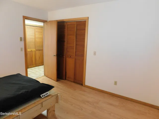 $3,500 | 122 Thomas Island Road, Pittsfield, MA 01201