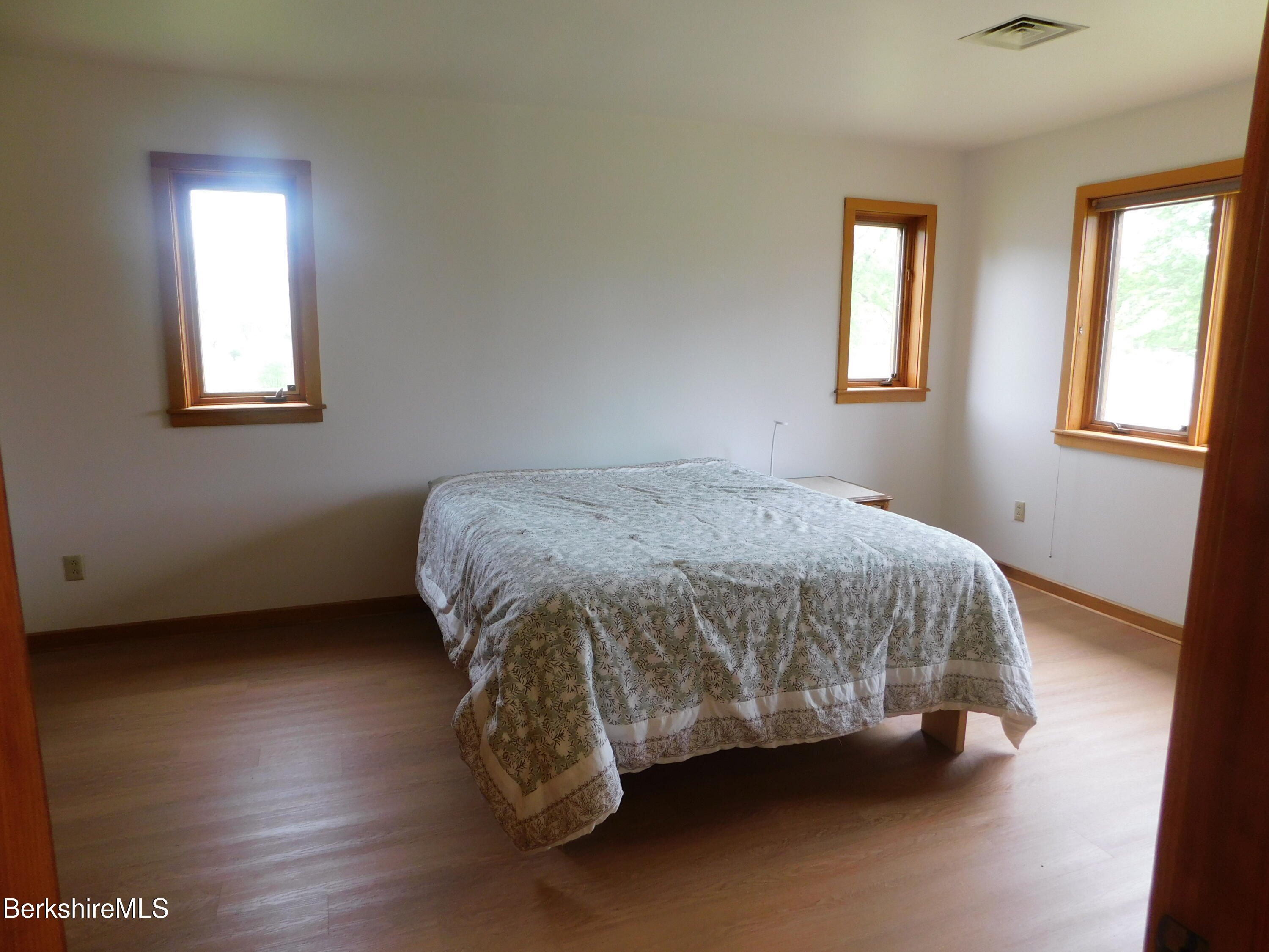 122 Thomas Island Road Pittsfield, MA 01201 - Photo 27 of 36 DSCN0002