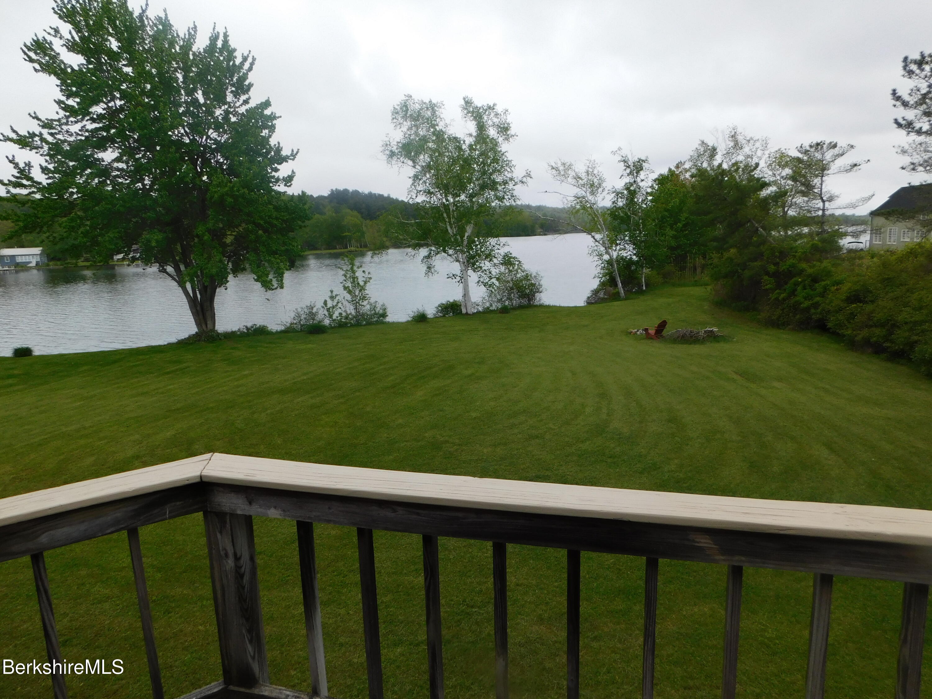 122 Thomas Island Road Pittsfield, MA 01201 - Photo 4 of 36 DSCN0028