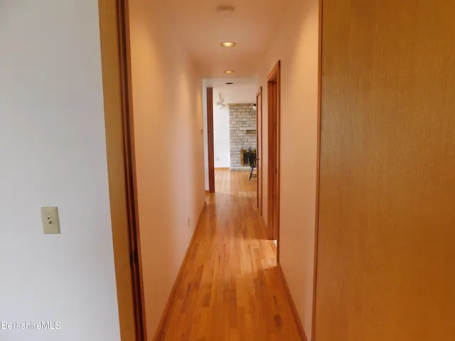 $3,500 | 122 Thomas Island Road, Pittsfield, MA 01201