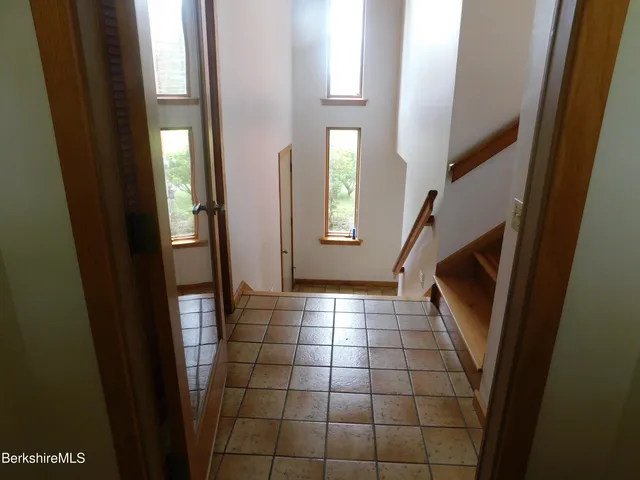 $3,500 | 122 Thomas Island Road, Pittsfield, MA 01201