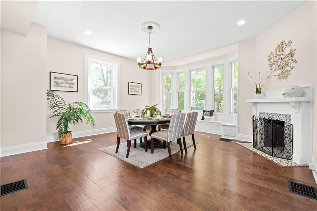 1015 Greentree Road Pittsburgh, PA 15220 - Photo 6 of 25 HUGE Dining Room is Ideal for Your Next Holiday Gathering